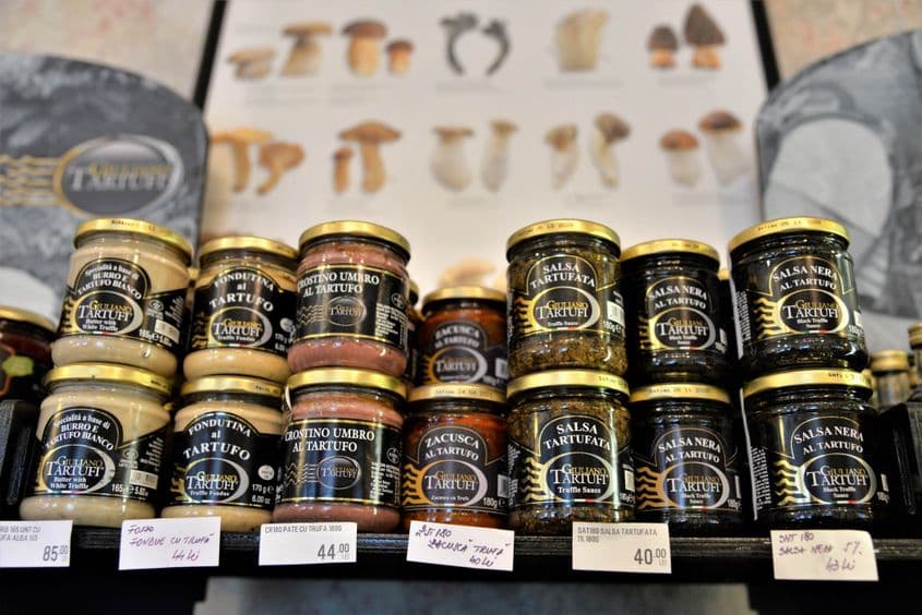 Trufele românești ajung în Italia, de unde se întorc prelucrate și la preț mult mai mare.