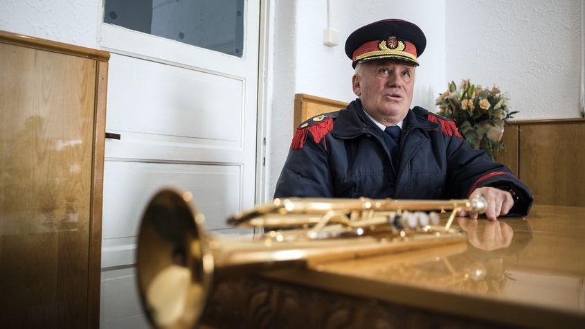 Ioan Mureșan, dirijorul fanfarei din Petrești.