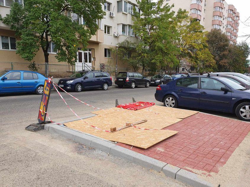 Administrația publică estima că, din cele 80 de mii de locuri de parcare, vor fi afectate cel mult 800. Foto: PressOne