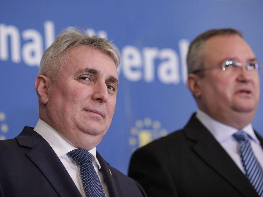 Lucian Bode și Nicolae Ciucă. Foto: Inquam Photos / Sabin Cirstoveanu