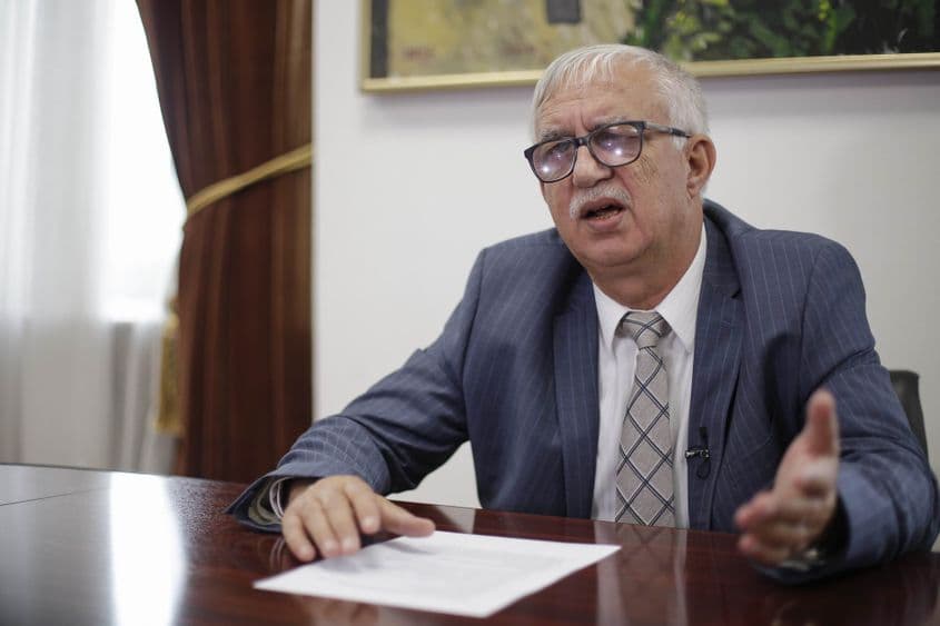 „Parlamentarii români nu vor alegeri anticipate, indiferent de ce declară ei acum.” Augustin Zegrean. Foto: Octav Ganea / Inquam