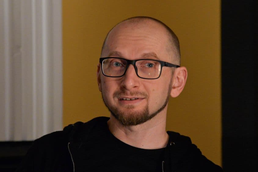 Laszlo Demeter, basistul pentru care trupa byron e "hobby-ul de după job". Foto: Lucian Muntean