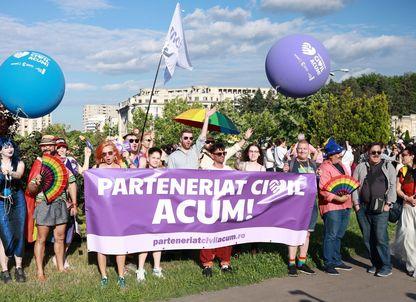 „Unii sunt mai egali decât alții”. Cum te obligă statul să plătești zeci de mii de lei ca să poți exista lângă persoana pe care o iubești