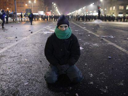 Mircea Miclea: Crezi în conspiraţii fiindcă asta te face să te simţi special