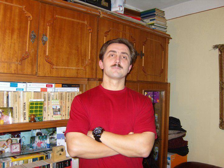 Laurențiu Bașchir, unul dintre cei mai activi voluntari ai dexonline.ro. Foto: Arhiva personală