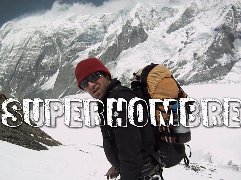 FOTO: Capturi din documentarul Superhombre. Imagine de Mircea Gherase