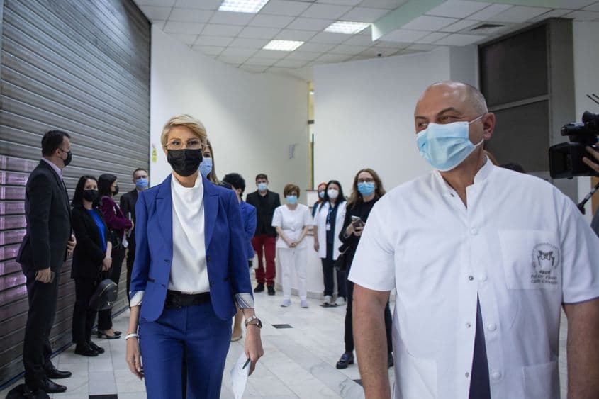 Raluca Turcan, ministrul Muncii si Protectiei Sociale, participa la deschiderea primului Centru de interventie pentru victimele violentei sexuale, la Spitalul Universitar de Urgenta Bucuresti, luni, 10 mai 2021. Inquam Photos / Ilona Andrei