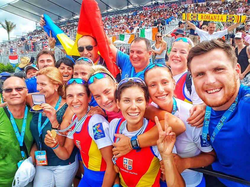 30 septembrie 2017, bucurie românească la Campionatele Mondiale de Canotaj, cu Gianina și Ionela în prim-plan. Foto: Arhivă personală