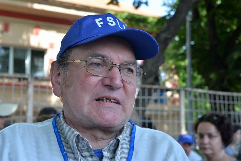 Ghiță Treșciuc, învățător la Școala „Ștefan cel Mare” din Cârlibaba, județul Suceava.