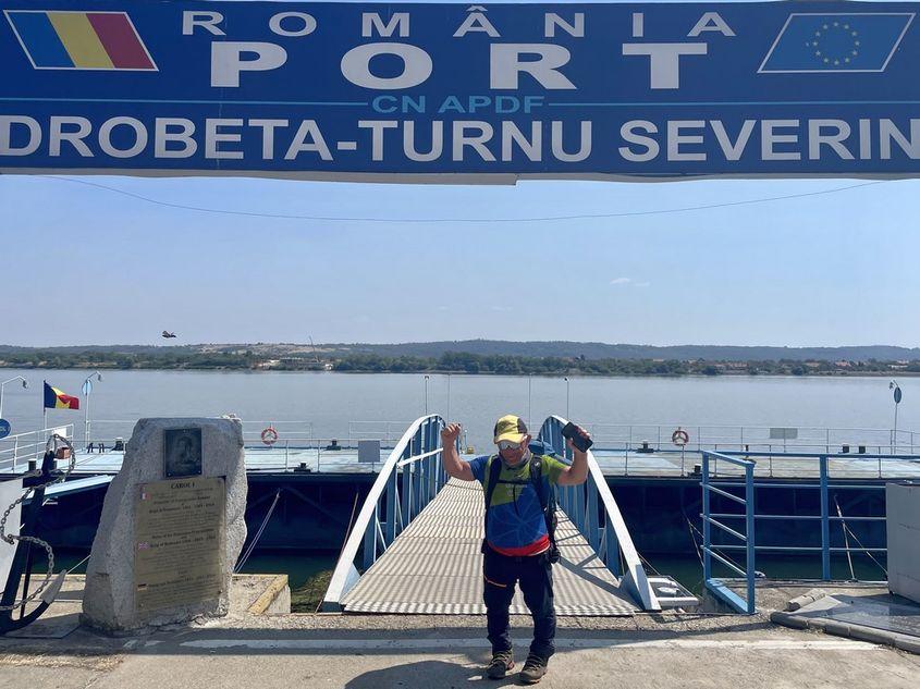 Victor Menaschesz, ajuns la destinație. Deși ar mai fi continuat măcar 100 de kilometri. Foto: Voicu Bojan