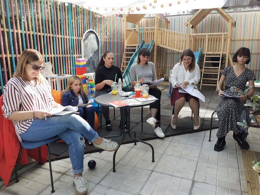 Workshop de educație financiară pentru mame vulnerabile. FOTO Facebook Asociația Dream Project România