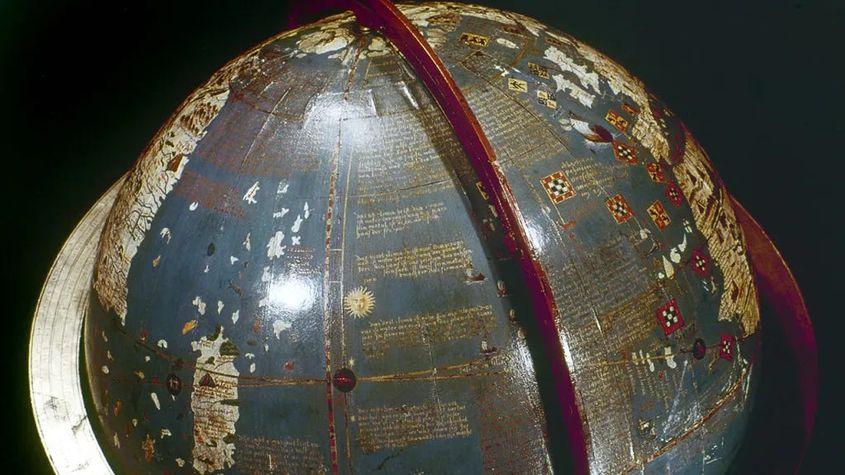 Celebrul glob geografic Erdapfel.