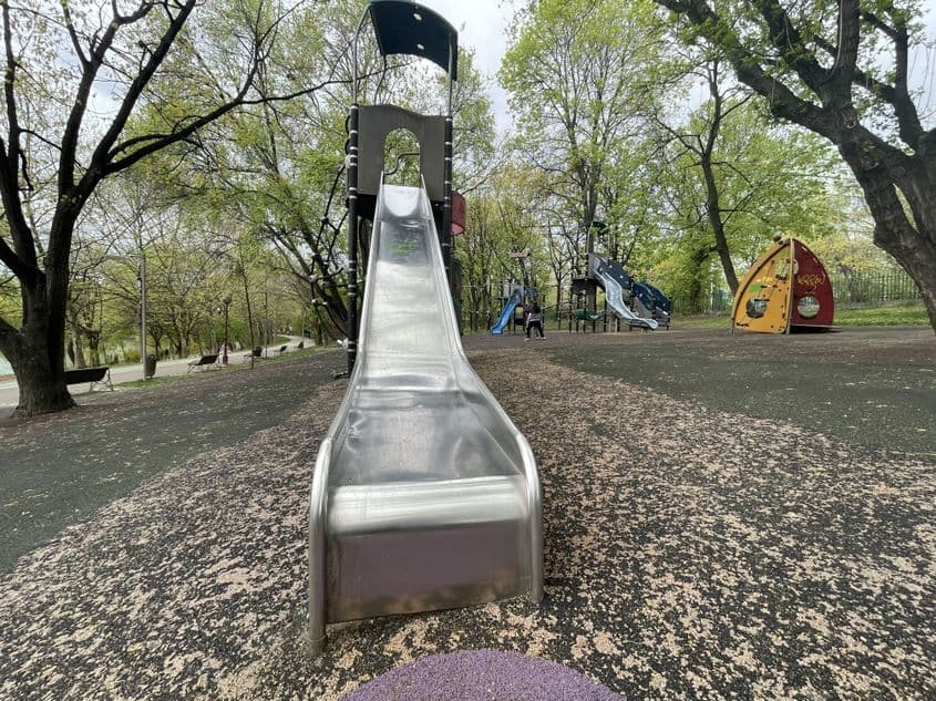 Tobogan metalic din parcul IOR, neverificat inca de ANPC