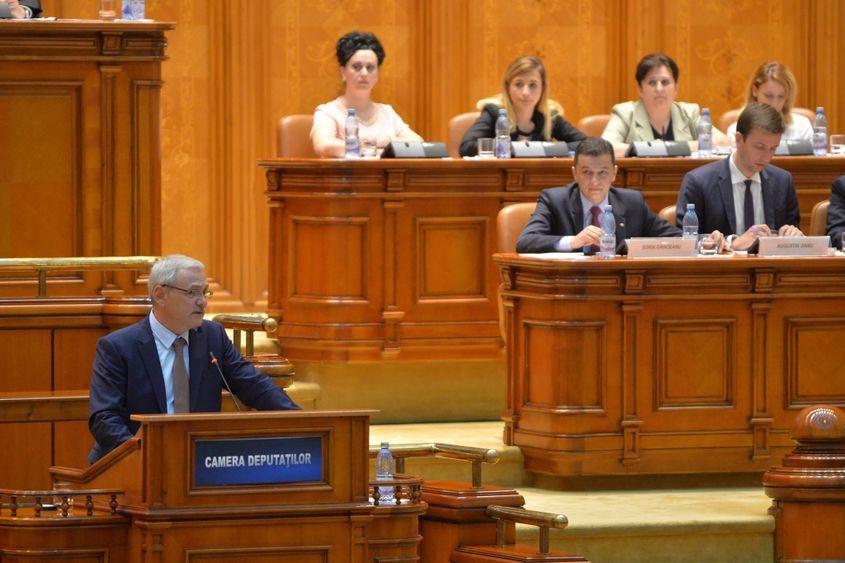 Expresia premierului Grindeanu la discursul lui Liviu Dragnea.