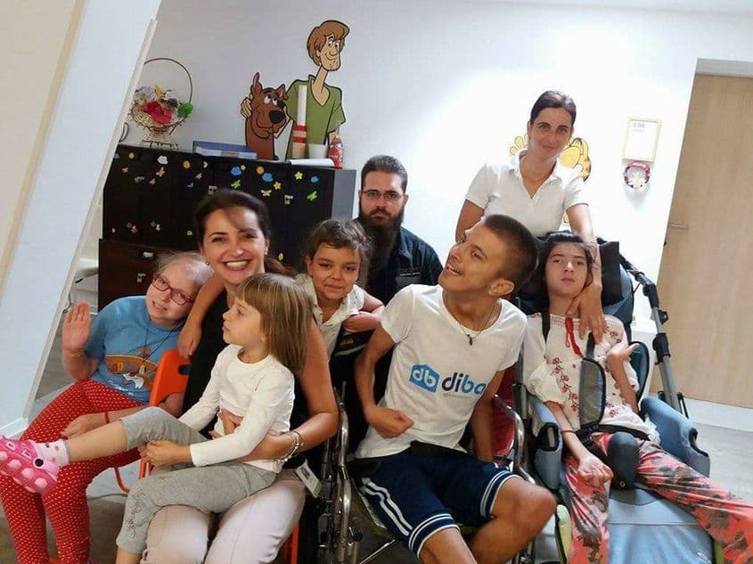 <em>În România există peste 22.000 de copii care au nevoie de îngrijire paliativă și doar 40 de paturi de paliație. Statistic vorbind, 500 de copii se luptă pentru un singur pat de paliație pediatrică</em>