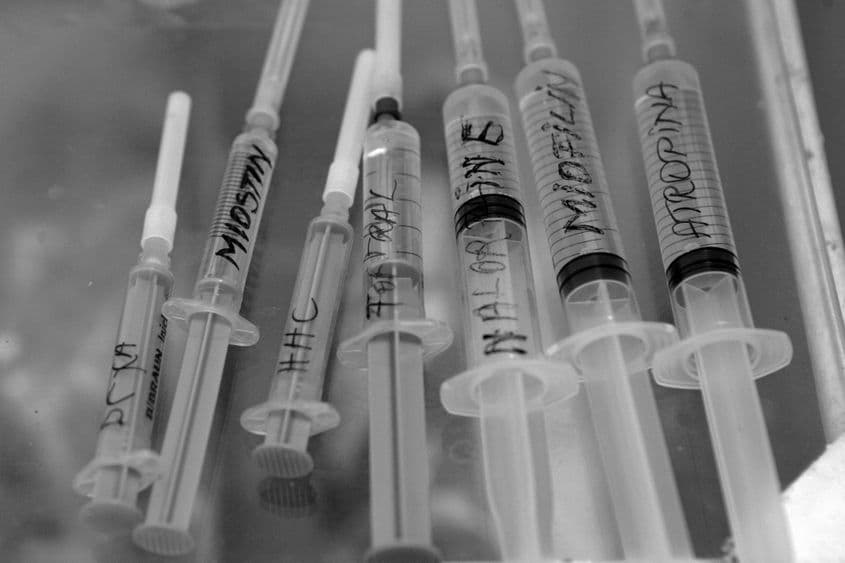 În perioada 2012-2014, în spitalele din România s-au înregistrat 718 accidente cu ace de seringi și obiecte ascuțite.