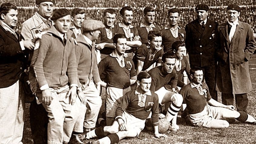 Naționala de fotbal a României a participat la turneul final al Cupei Mondiale la fotbal din Montevideo, capitala Uruguayului, 14 iulie 1930