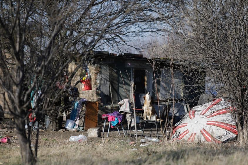 Teren viran cu deșeuri ilegale, pe șoseaua Fundeni din București, miercuri 3 martie 2021. Inquam Photos / George Călin