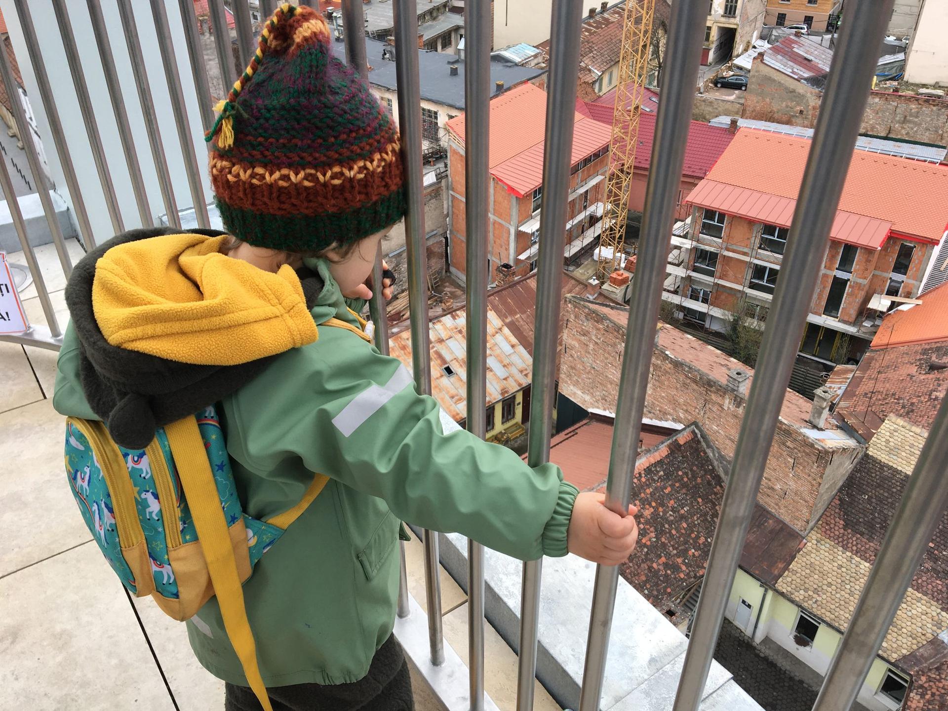 Construcțiile și șantierele multiple sporesc anual valorile particulelor fine din aerul respirat din oraș, arată măsurători independente. Foto: Bianca Felseghi