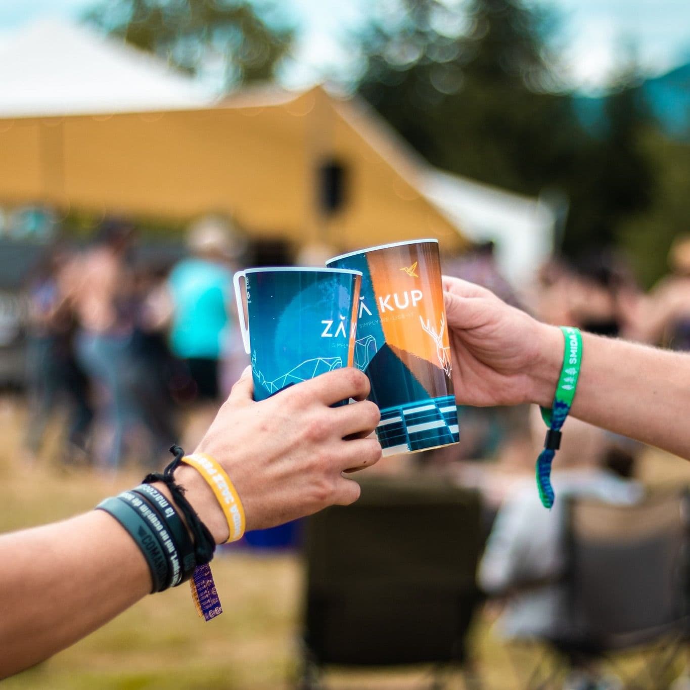 Pentru a proteja mediul, la ediția de anul acesta s-au folosit pahare reutilizabile - sursă: Facebook/ Smida Jazz Festival