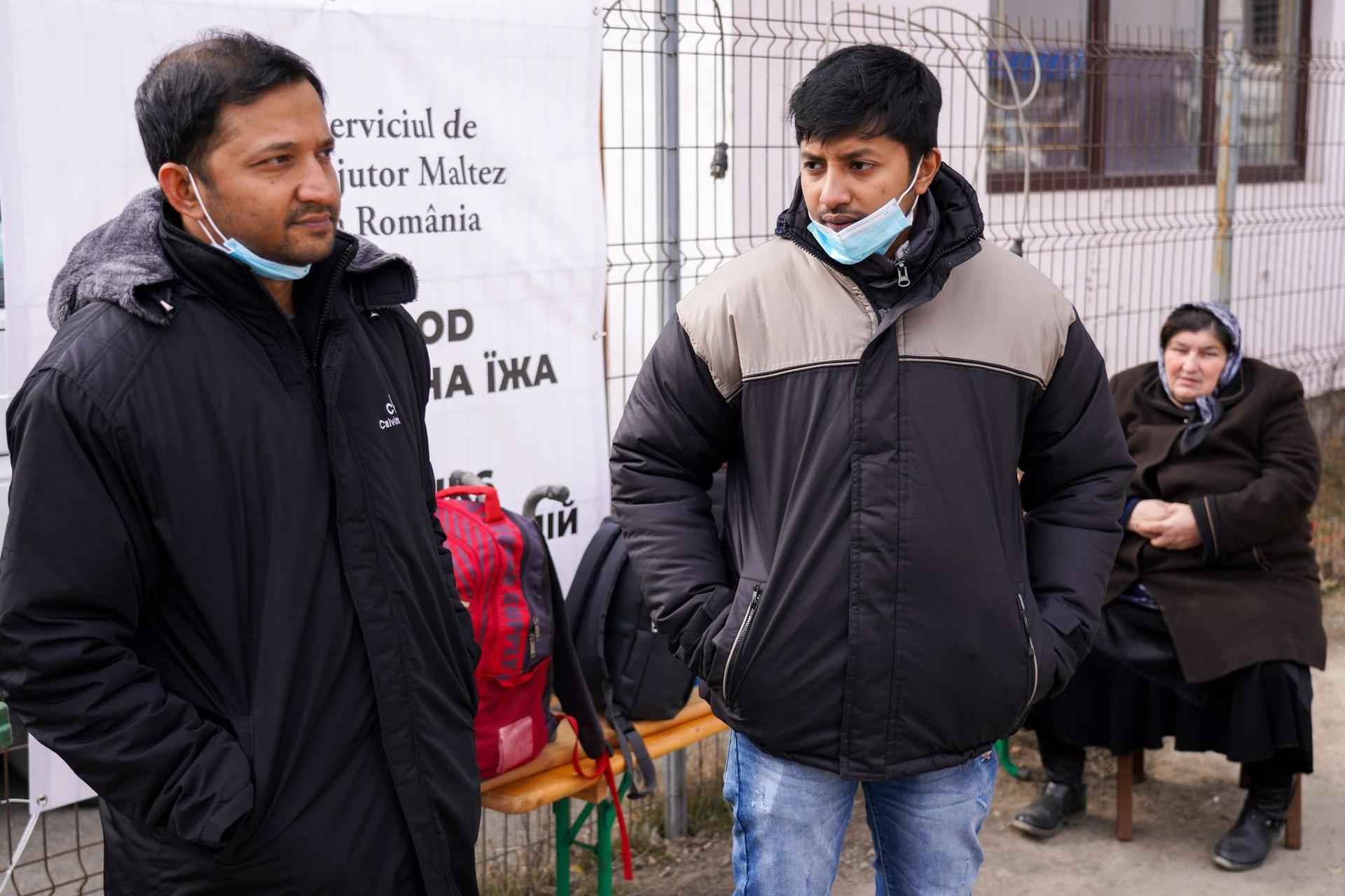 Sunt zeci de mii de cetățeni ai altor state care fac parte din convoaiele de refugiați, fiind prinși de invazia rusească pe teritoriul Ucrainei, acolo unde munceau sau studiau. Foto: Raul Ștef.