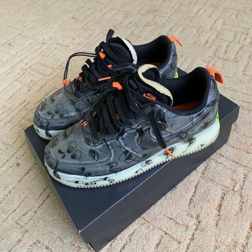 O pereche de adidași pe care Bogdan i-a văzut la un influencer și pe care a trebuit să își cheltuiască o mare parte din bani