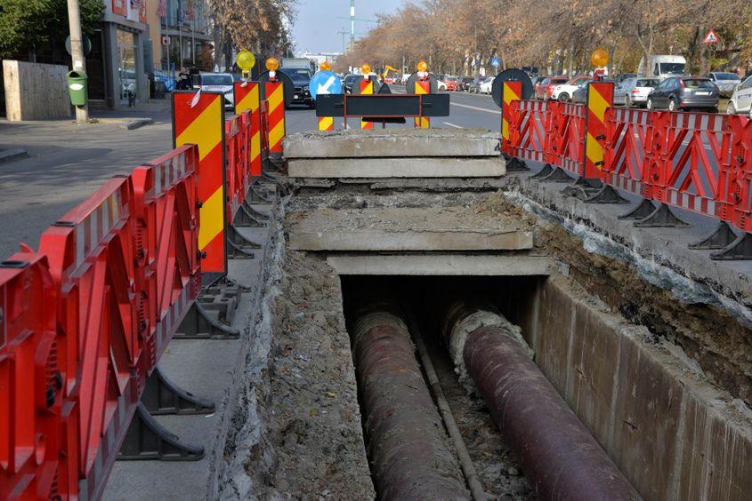 Lucrări la rețeaua de termoficare RADET pe strada Nicolae Caramfil, Sector 1 București. Foto: Lucian Muntean