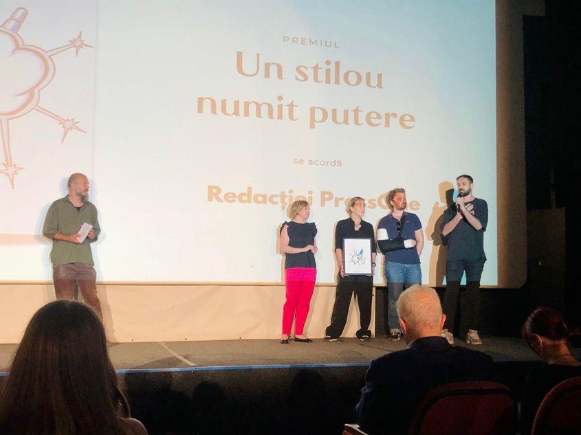 Premiați anul trecut la Gala Premiilor Participării Publice - de la stânga la dreapta: Emilia Șercan, Laura Popa, Răzvan Filip și Alex Olaru