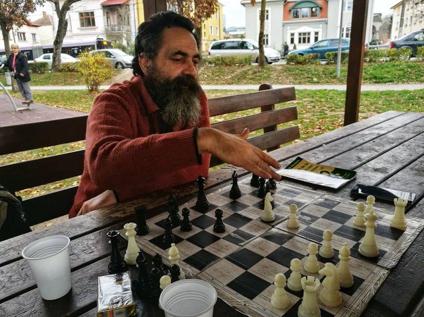 Lazăr Meșter, Profesorul de șah din Parcul Central al Clujului Foto: Raul Ștef
