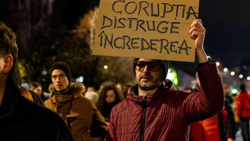 Peste 2.000 de oameni au plecat în marș pentru a susține justiția, Cluj-Napoca, decembrie 2025. Foto: Inquam Photos / Andrei Apolzan