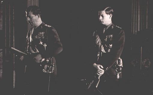 Regele Carol al II-lea şi fiul său, Mihai. Foto: Iosif Berman/Wikimedia Commons