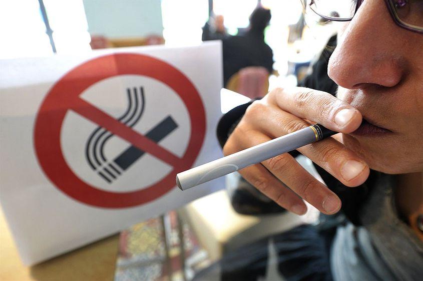 „Migrarea tinerilor către tutun încălzit, dispozitive electronice și alternative la țigările clasice nu face altceva decât să mărească numărul fumătorilor”
foto/europarl.europa.eu / Daniel BEDRUNES