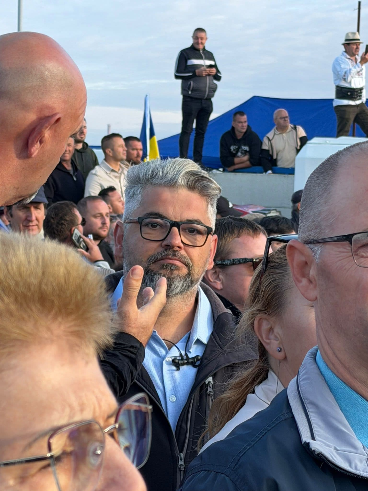 Printre participanții la întâlnirea de la Oradea s-a numărat și Marian Motocu, extremistul trimis în judecată anul trecut pentru propagandă legionară. Foto: Bianca Felseghi