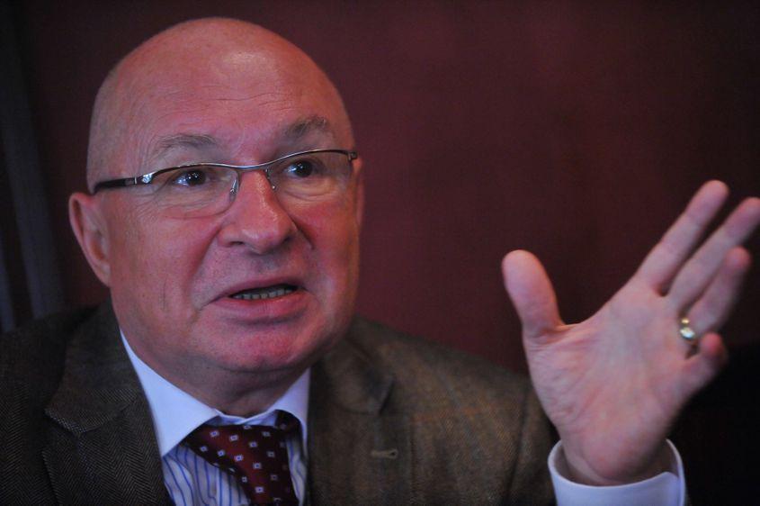 Mihai Lucan are 69 de ani și s-a mutat la Cluj în 1990, când a devenit medic primar și șeful catedrei de urologie de la UMF. Foto: Adevărul