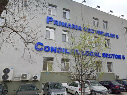 Spotmedia.ro: Cea mai săracă primărie din București a dat peste 51.000 de euro pe „servicii de parfumare”, ca în cluburile de lux ale lui Țiriac și Dinu Pescariu