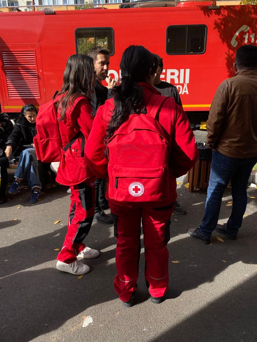 În zona au fost amenajate locuri speciale pentru cei care au avut nevoie de ajutor medical de urgență Foto: PressOne