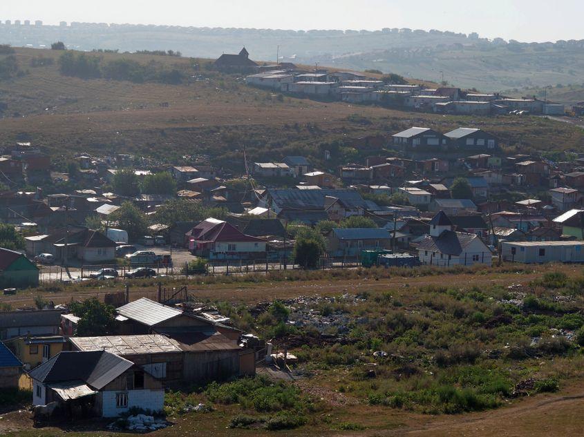 Cartierul Dallas văzut de pe culmea opusă FOTO Voicu Bojan