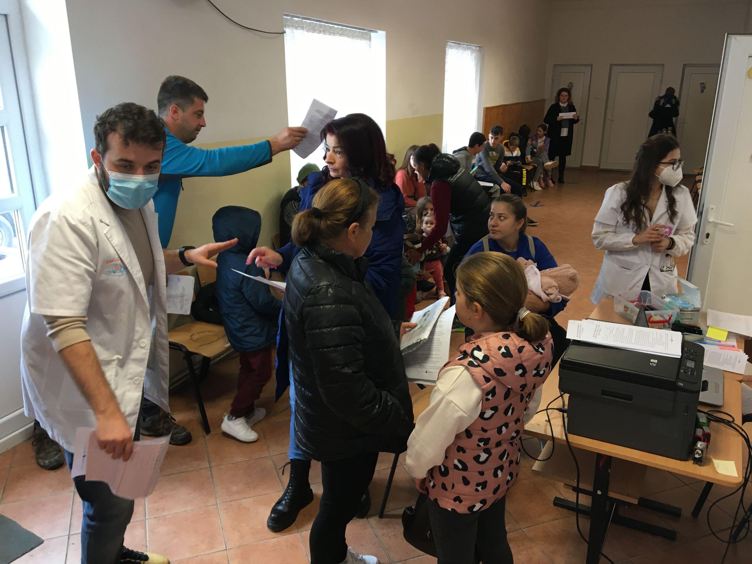 Caravana cu medici la Bălan. Foto: Bianca Felseghi