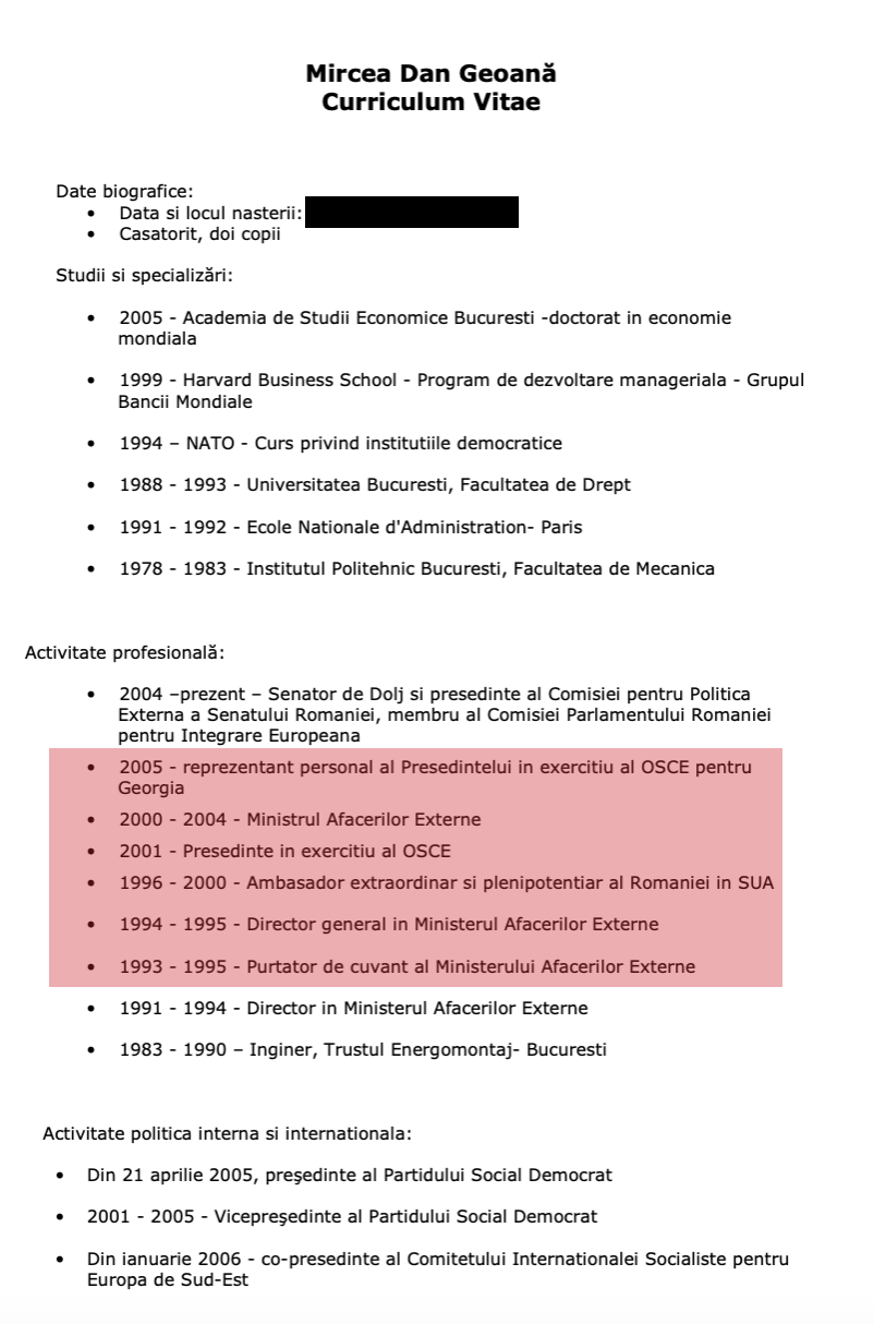 CV-ul lui Mircea Geoană din perioada în care acesta a fost senator PSD. Marcajul indică activitatea profesională pe care acesta a avut-o în paralel cu studiile doctorale (1993-2005)