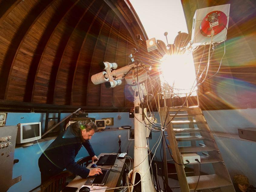 32 de astronomi români lucrează astăzi la Observatorul Astronomic al Academiei Române. Foto: Lucian Muntean