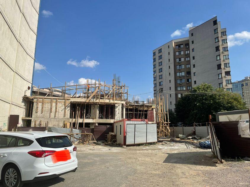 Potrivit Gărzii de Mediu, la momentul actual are loc un control la acest șantier din sectorul 3