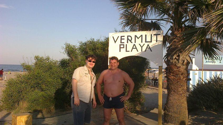 Dan Tanasă alături de Mircea Diacon. Imagine publicată pe contul de Facebook al lui Gheorghe Mircea Diacon, fost șef al Comisariatului Județean pentru Protecția Consumatorilor (CJPC) din județul Covasna. Iulie 2013.