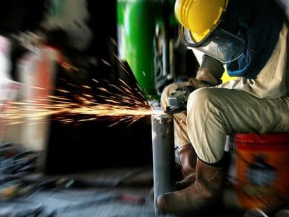 Piața muncii în România: în ce domenii se câștigă cel mai bine și ce tip de joburi caută tinerii gen Z (P)