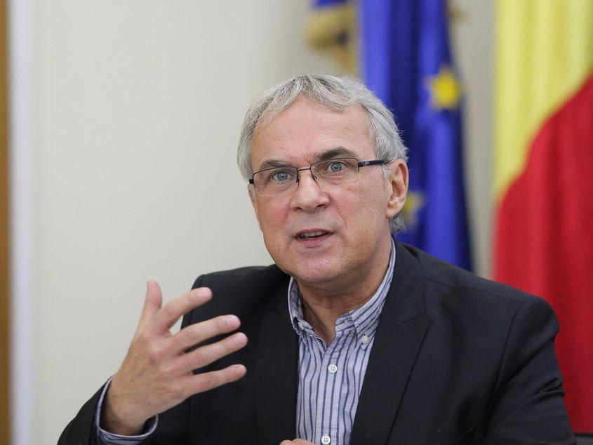 Marius Andruh este membru titular al Academiei Române din 2009. Foto: Octav Ganea / Inquam Photos