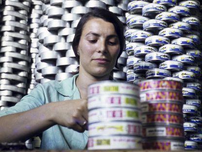 Foamea în comunism purta denumirea științifică de „Alimentație rațională”