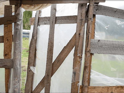 Gunoaiele de pe acoperișul României