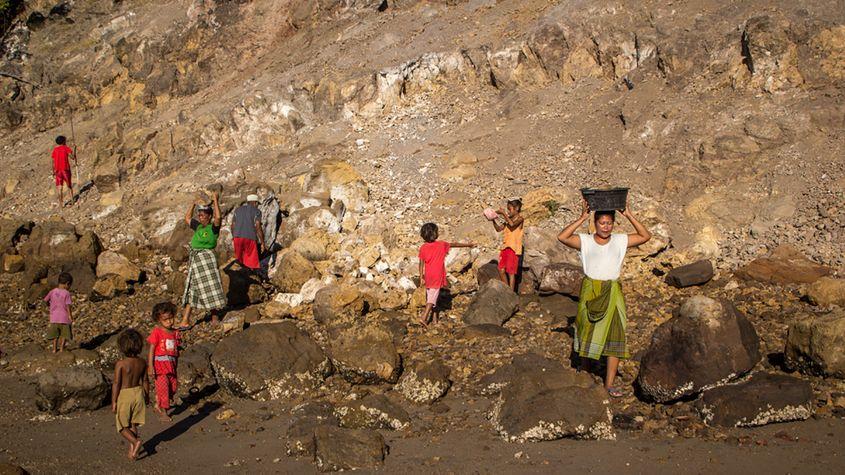 Băștinași din Komodo