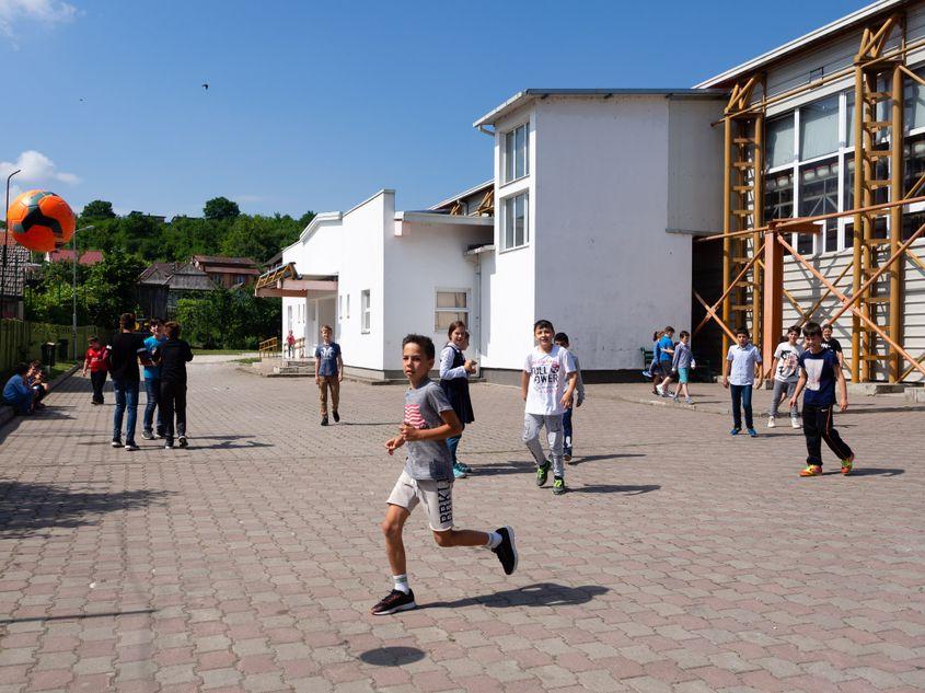 Sala de sport unde joacă AHC Potaissa aparține Școlii cu clasele I-VIII „George Barițiu” Foto: Raul Ștef