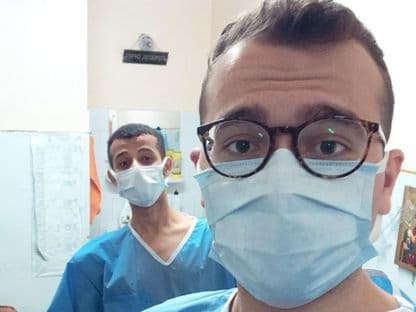 Mohamad și Ebrahim, refugiații voluntari în spital COVID la Timișoara