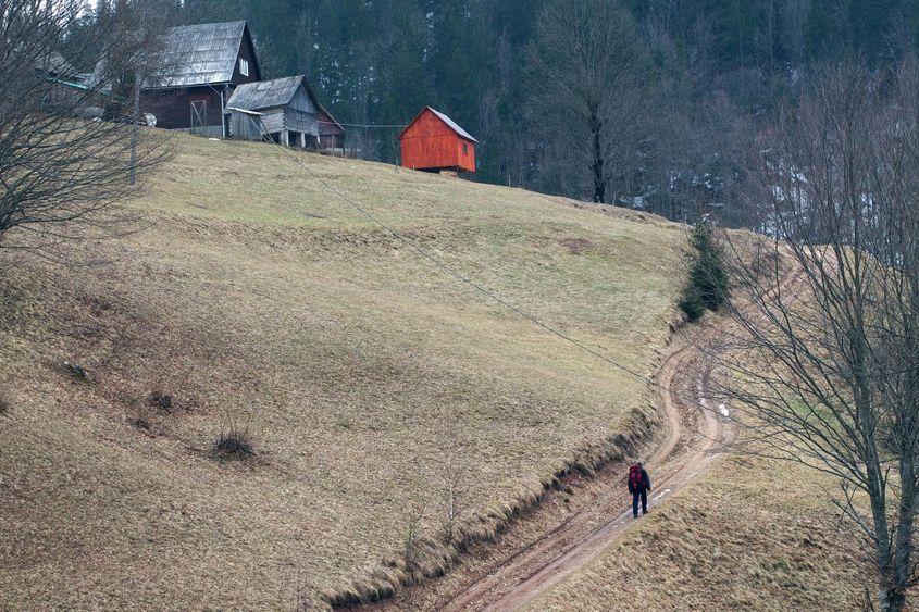 Doctorul Ciubotărescu și ascensiunea până la unul dintre cătunele satului Gârda Seacă.